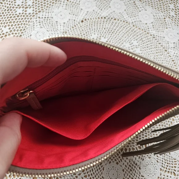 Dooney & Bourke Oyster Leather Wristlet/Clutch With Out Wrist Strap - Picture 6 of 10